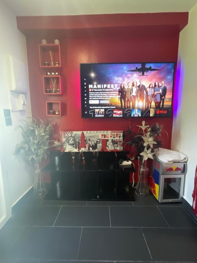 Zekri Apartment Ливри-Гаргон Екстериор снимка