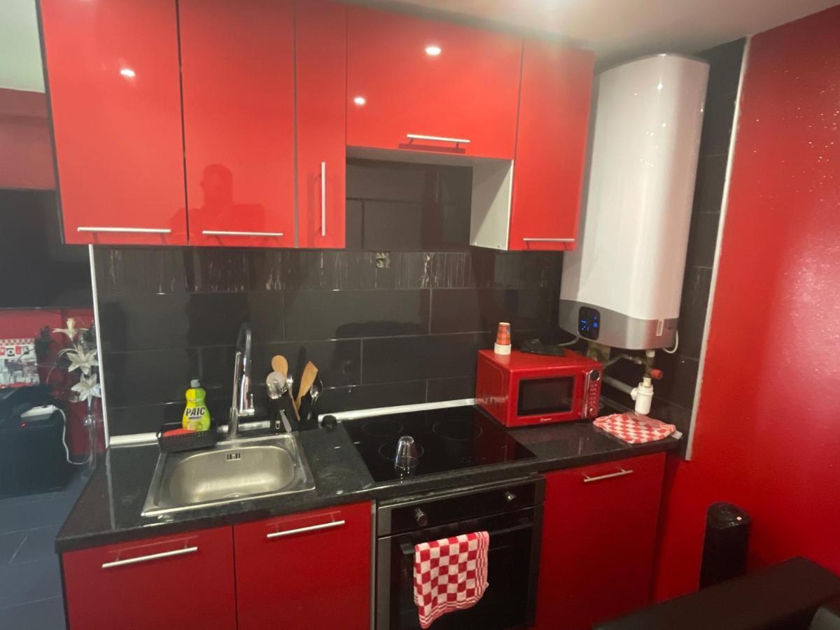 Zekri Apartment Ливри-Гаргон Екстериор снимка