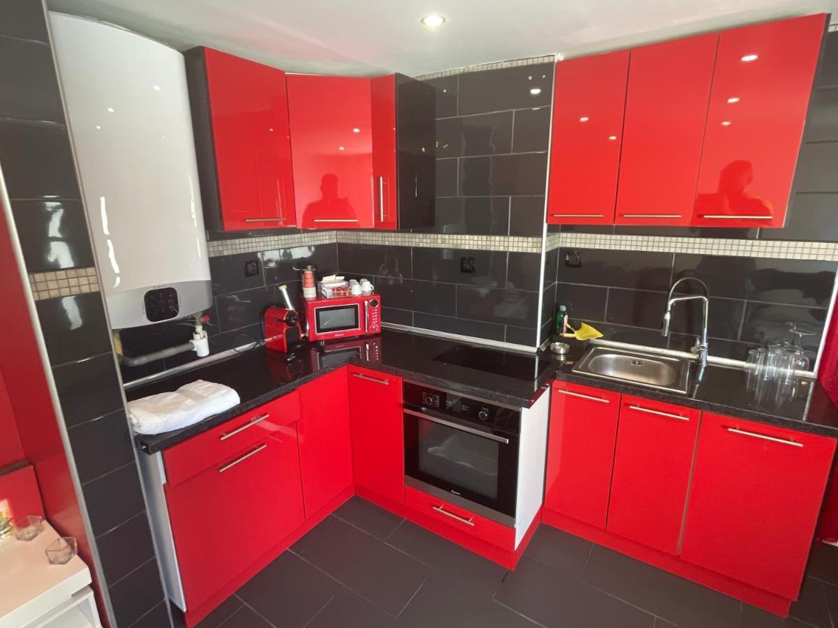 Zekri Apartment Ливри-Гаргон Екстериор снимка
