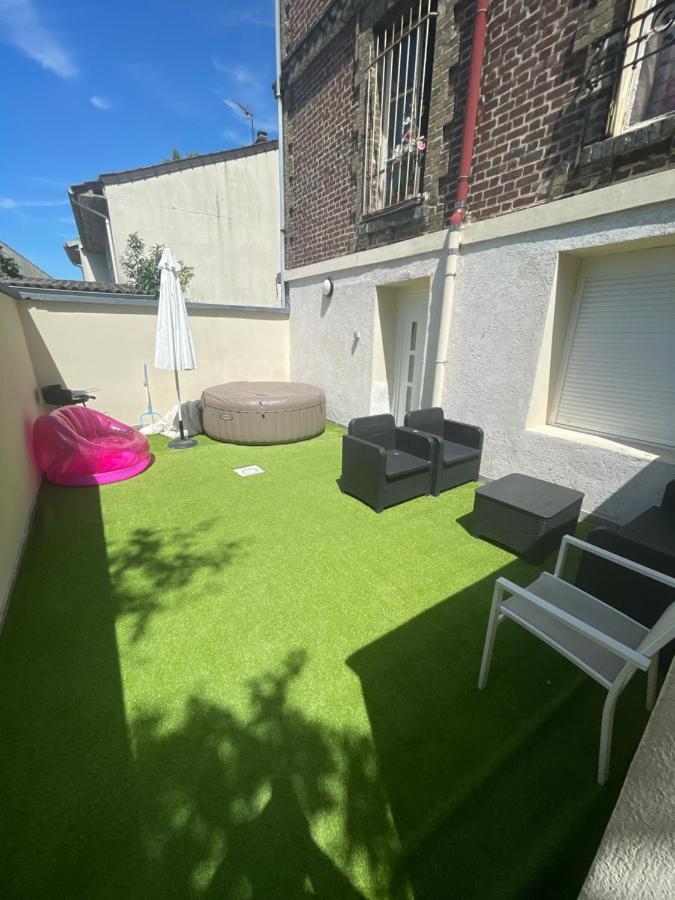 Zekri Apartment Ливри-Гаргон Екстериор снимка